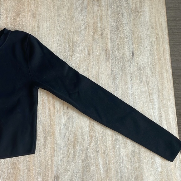 Zara Ribbed Knit Sweater - Picture 5 of 10